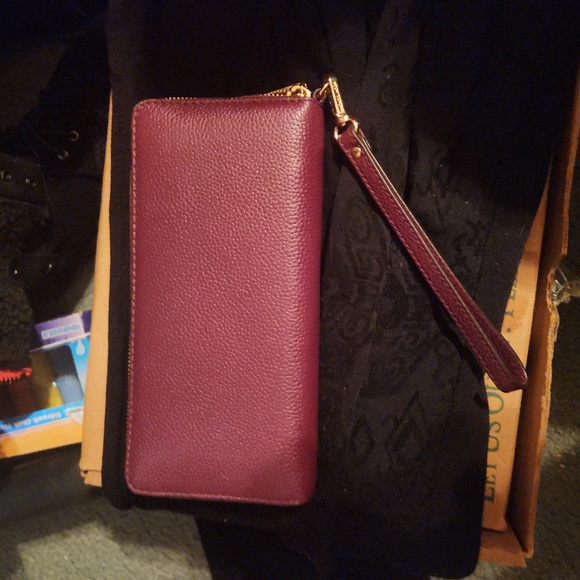 NWOT Michael Kors Wristlet Wallet - Picture 2 of 6